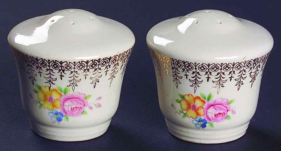 Royal Knowlton Salt & Pepper Set by Edwin Knowles-1