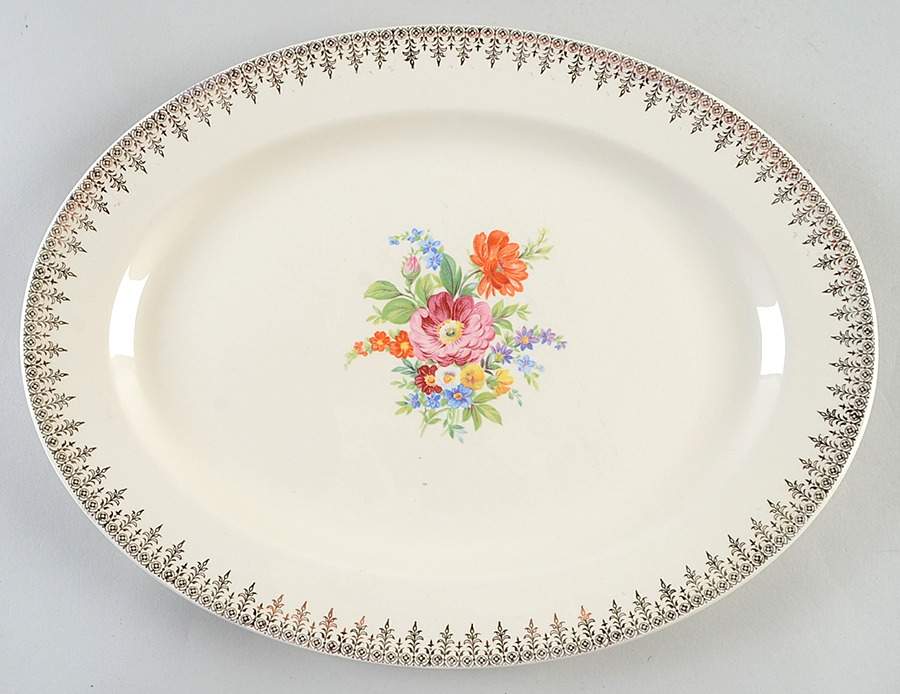 KNO129 13" Oval Serving Platter by Edwin Knowles-1