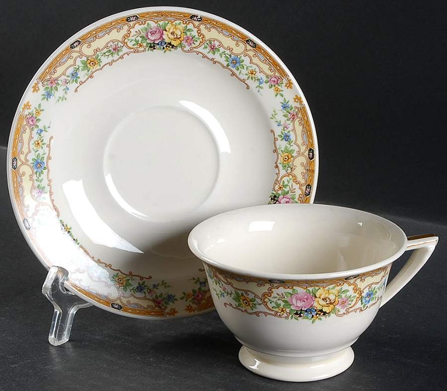 KNO136 Footed Cup & Saucer Set by Edwin Knowles-1