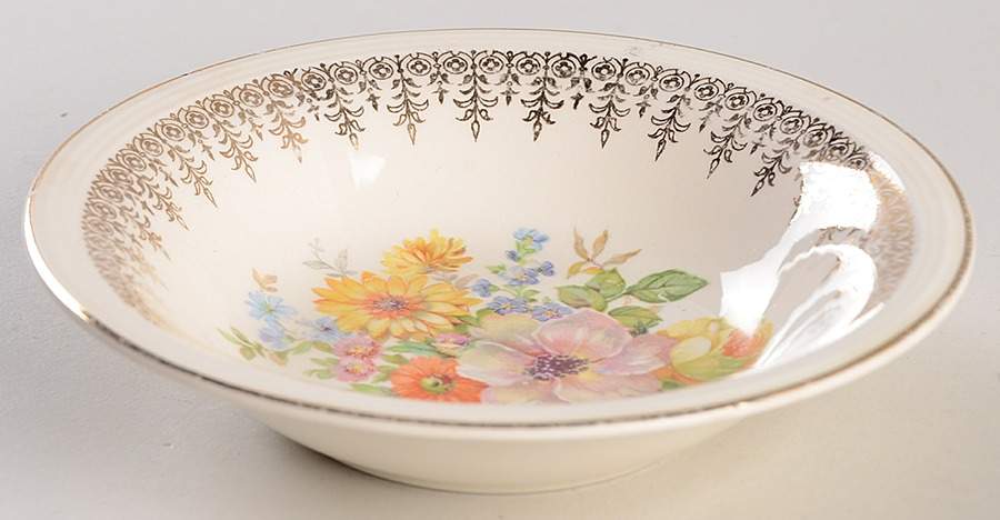 Royal Celtic Fruit/Dessert (Sauce) Bowl by Edwin Knowles-1