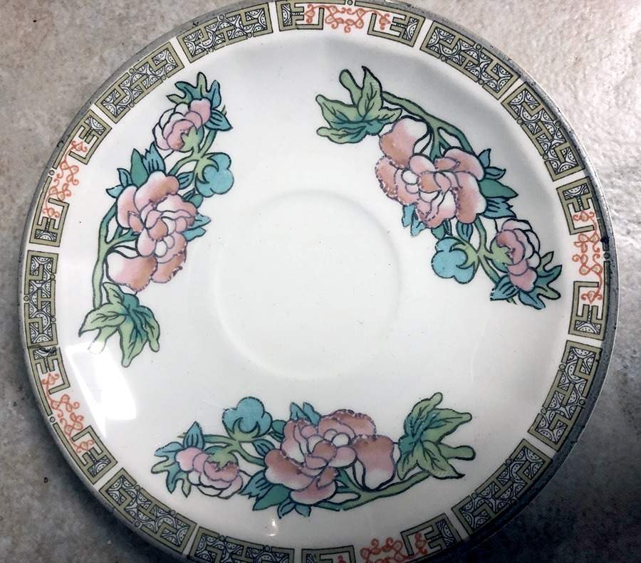 KNO175 Saucer by Edwin Knowles-1