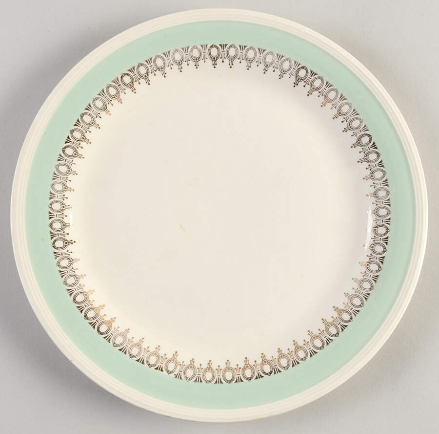 KNO182 Luncheon Plate by Edwin Knowles-1