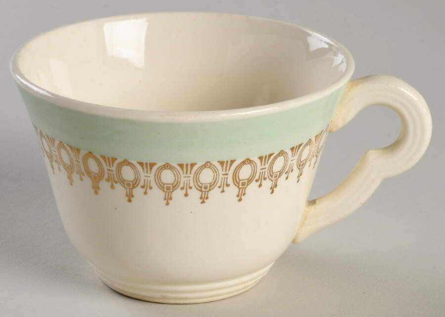KNO182 Flat Cup by Edwin Knowles-1