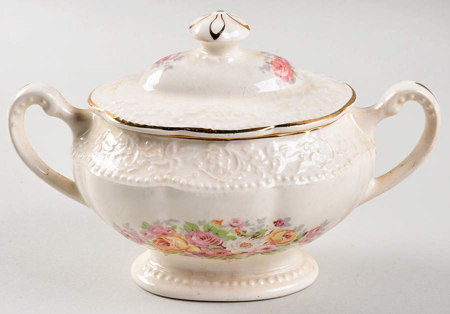 KNO2 Sugar Bowl & Lid by Edwin Knowles-1