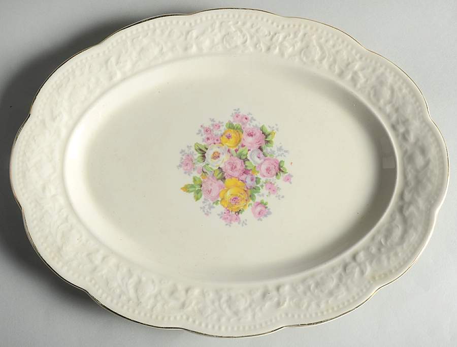 KNO2 13" Oval Serving Platter by Edwin Knowles-1