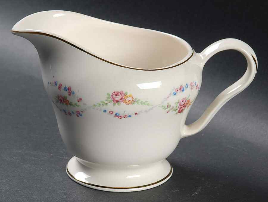 KNO242 Creamer by Edwin Knowles-1