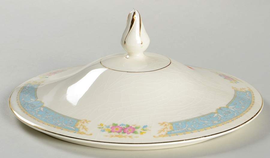 82681 Lid for Round Vegetable by Edwin Knowles-1