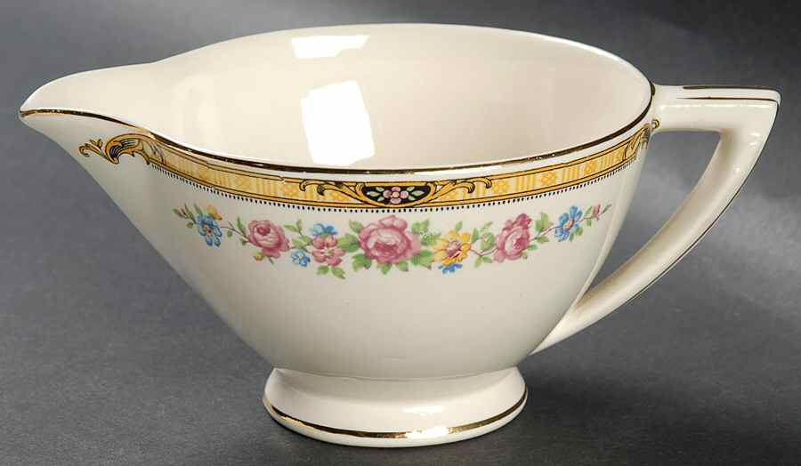 59031 Creamer by Edwin Knowles-1