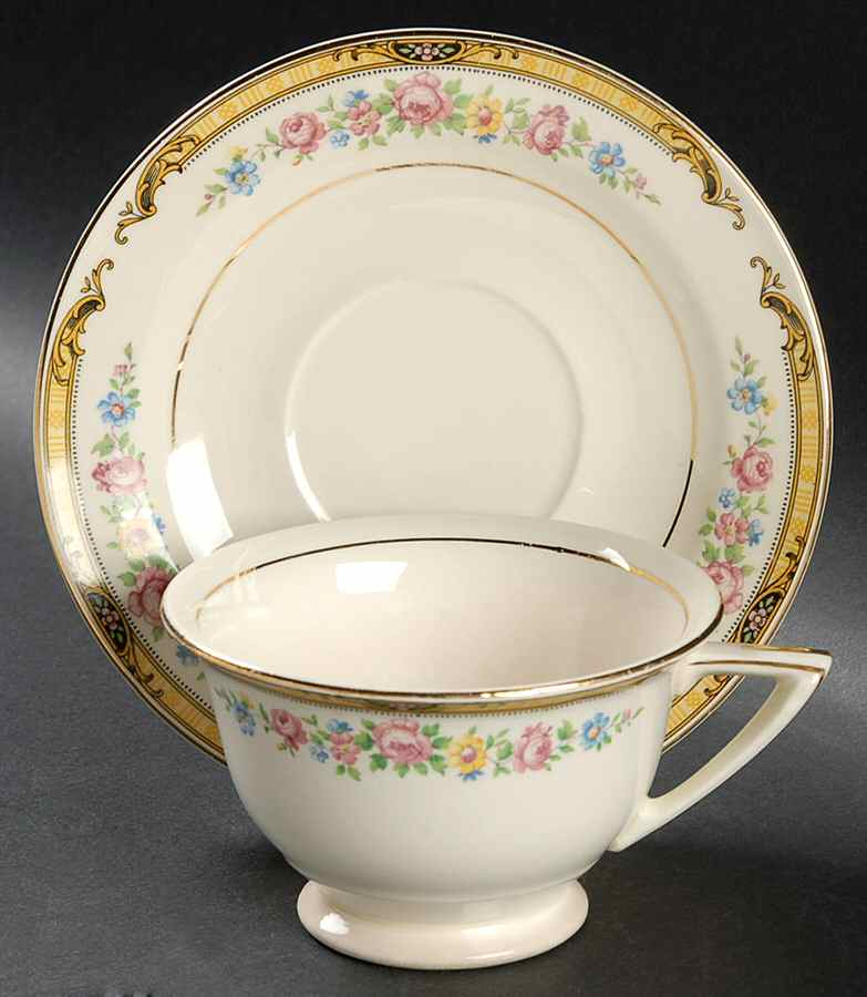 59031 Footed Cup & Saucer Set by Edwin Knowles-1