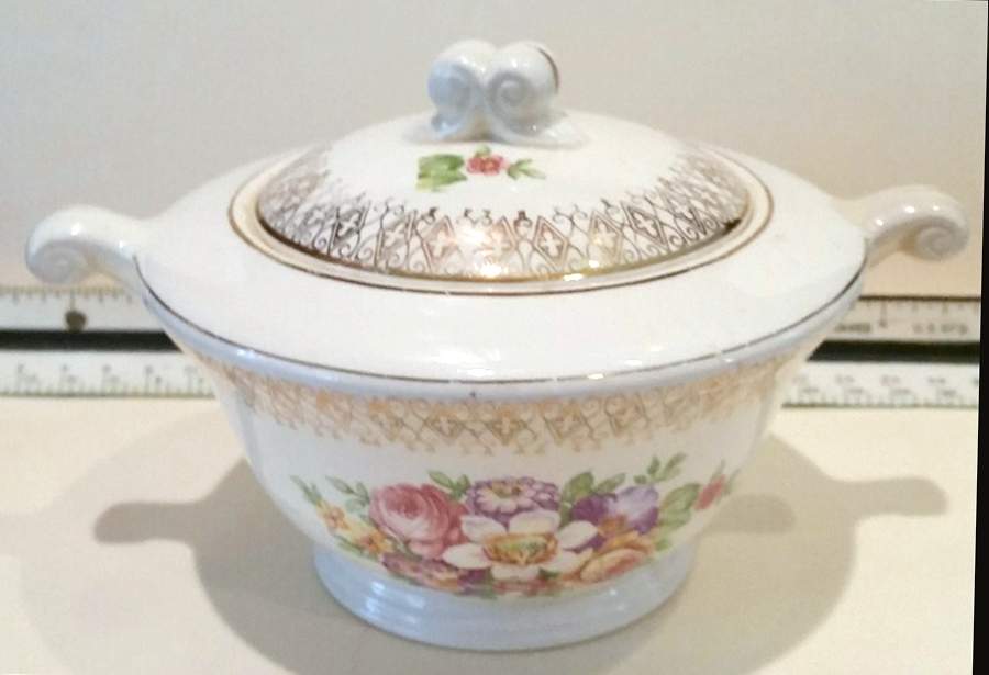 KNO288 Sugar Bowl & Lid by Edwin Knowles-1