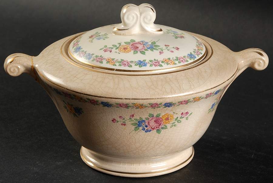 KNO295 Sugar Bowl & Lid by Edwin Knowles-1