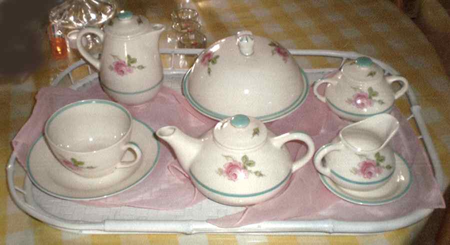 1402-40 Teapot & Lid by Edwin Knowles-1
