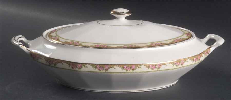 261 Oval Covered Vegetable by Edwin Knowles-1