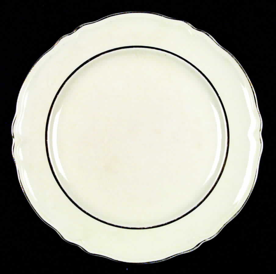 KNO47 Dinner Plate by Edwin Knowles-1