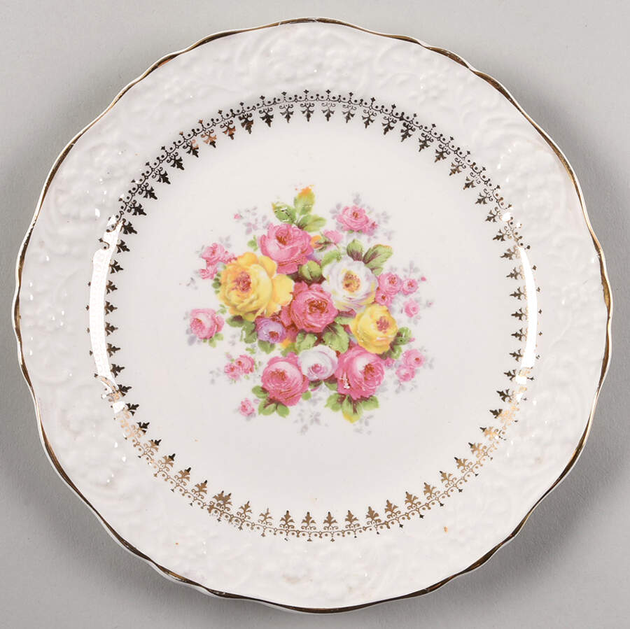 KNO54 Dessert/Pie Plate by Edwin Knowles-1