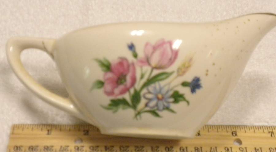 KNO79 Gravy Boat by Edwin Knowles-1
