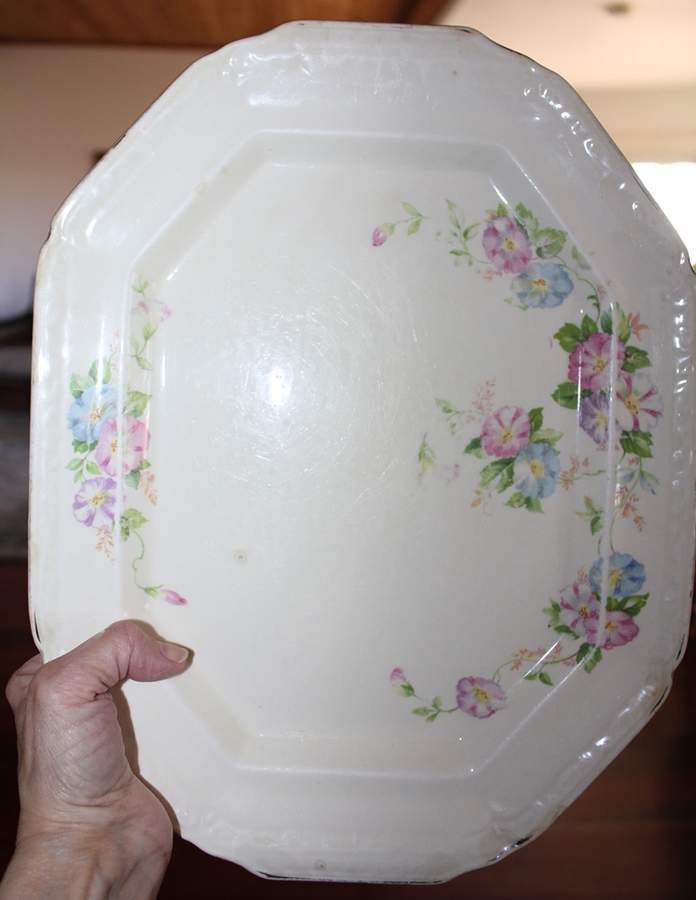 KNO95 14" Oval Serving Platter by Edwin Knowles-1