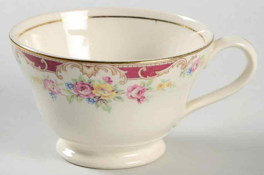 Lido Footed Cup by Edwin Knowles-1