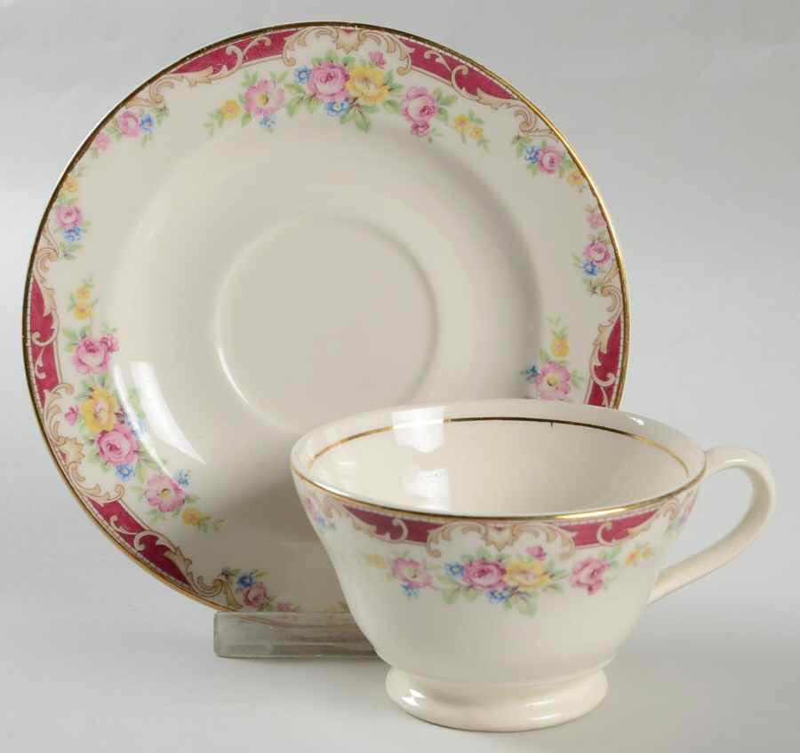 Lido Footed Cup & Saucer Set by Edwin Knowles-1