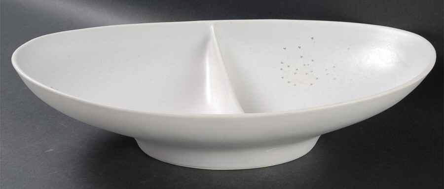 Queen Anne's Lace 13" Oval Divided Vegetable Bowl by Edwin Knowles-1