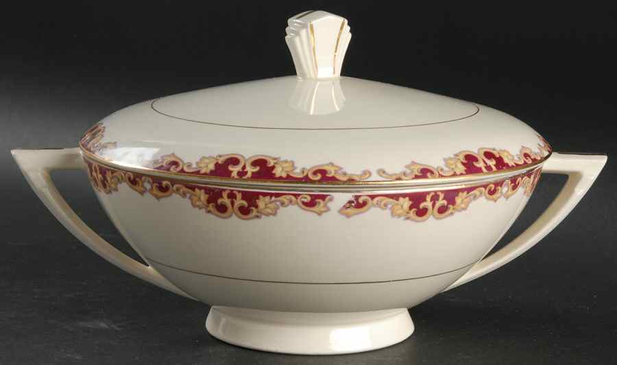 Regal Round Covered Vegetable by Edwin Knowles-1