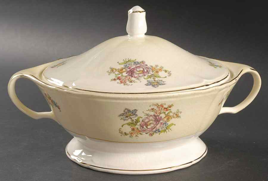 Seville Round Covered Vegetable by Edwin Knowles-1