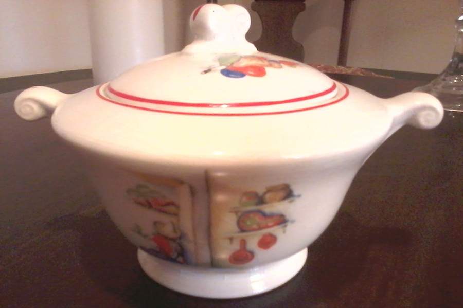 Tia Juana Sugar Bowl & Lid by Edwin Knowles-1