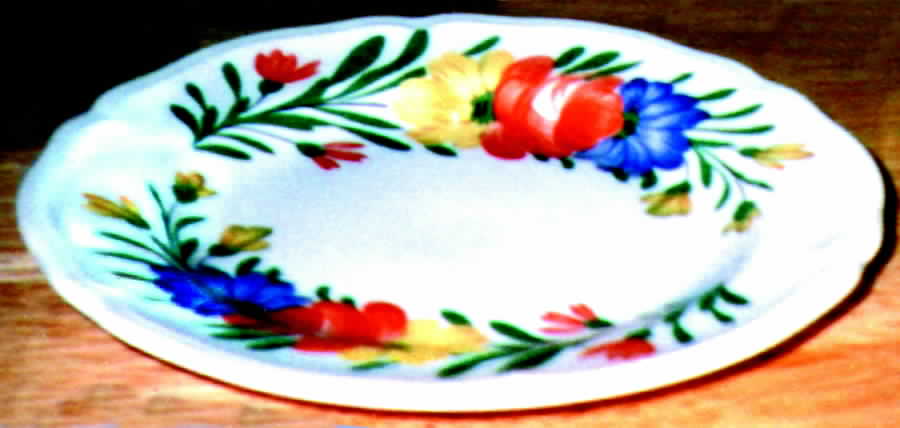 Wild Flower Saucer by Edwin Knowles-1