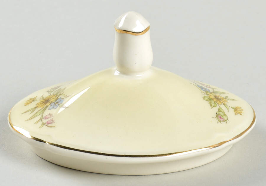 Williamsburg Lid for Sugar Bowl by Edwin Knowles-1