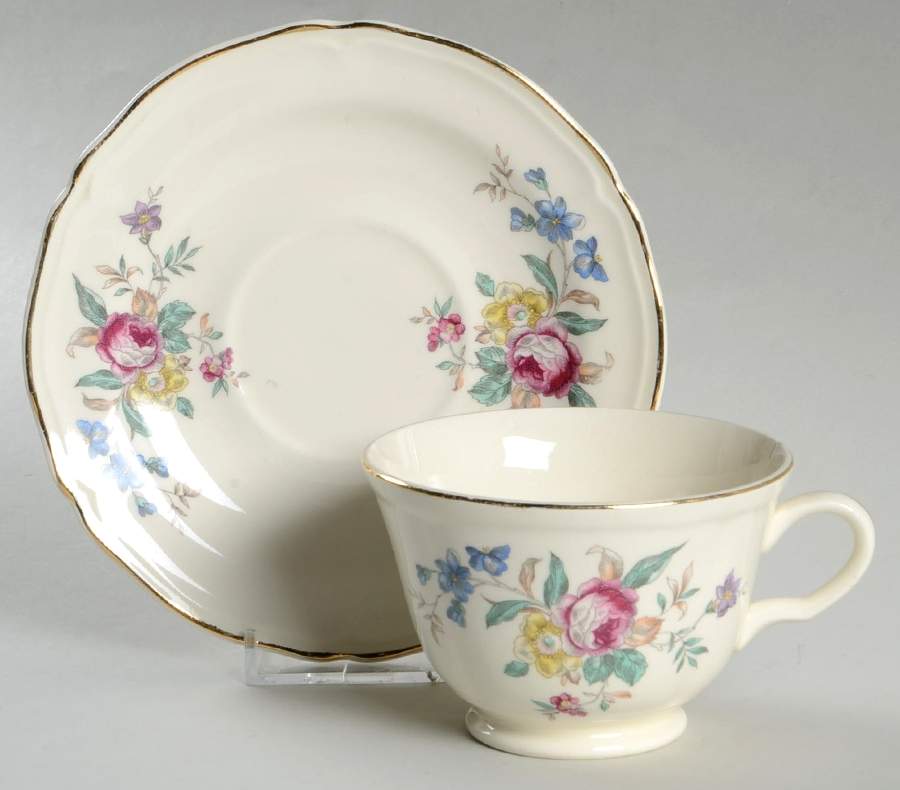 Winslow Footed Cup & Saucer Set by Edwin Knowles-1