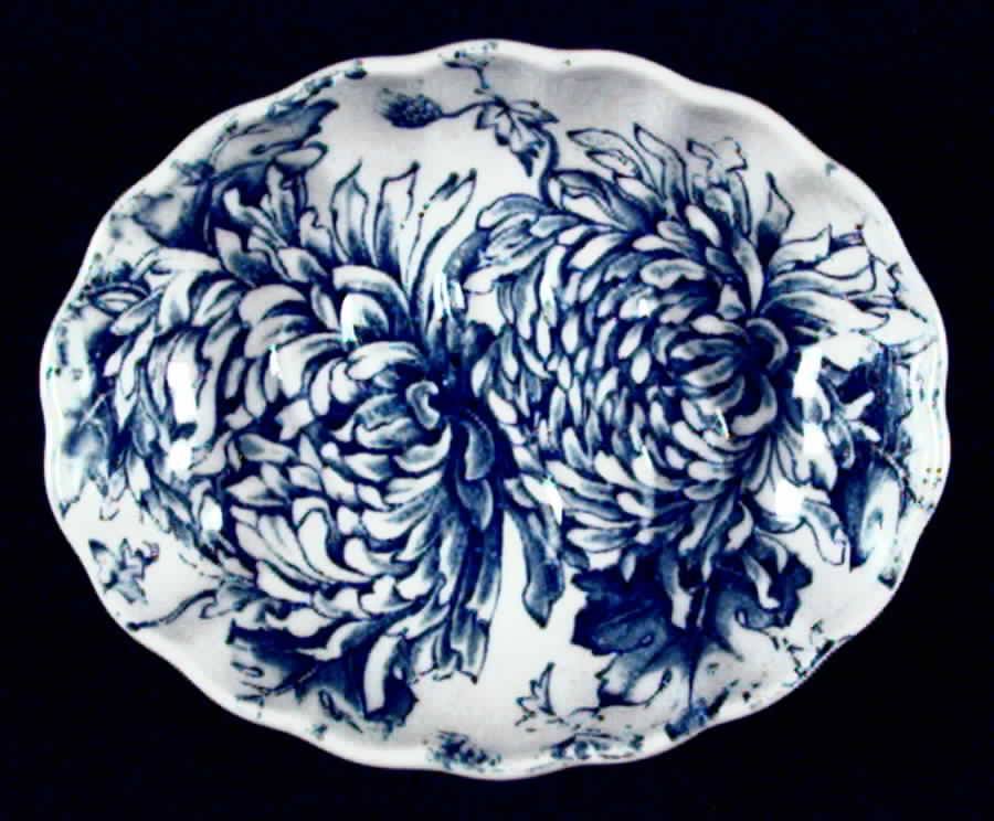 Chrysanthemum Blue Soap Dish by James Kent (England)-1