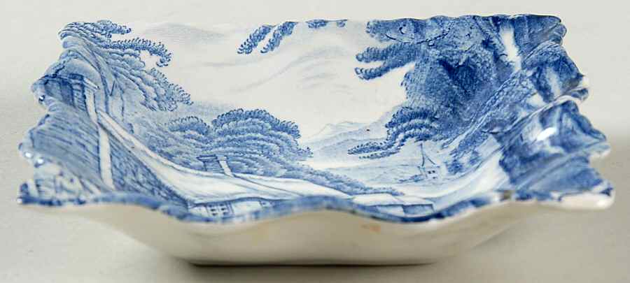 KNT3 Small Square Sweet Meat Dish by James Kent (England)-1