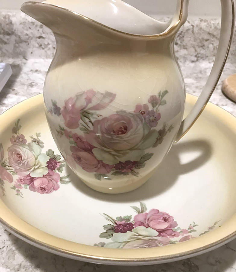 KNT6 (ENGLAND) Small Pitcher & Bowl Set by James Kent (England)-1