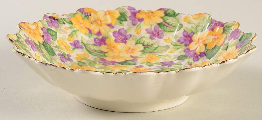 Primula 7" Round Shell Tray by James Kent (England)-1
