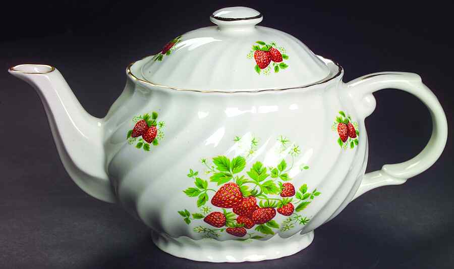 Strawberry (Gold Trim, No Butterflies) Teapot & Lid by James Kent (England)-1
