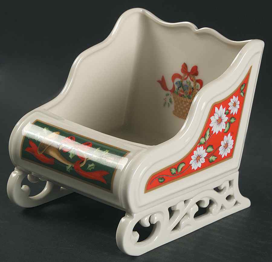 Charlton Hall Small Sleigh by Kobe-1