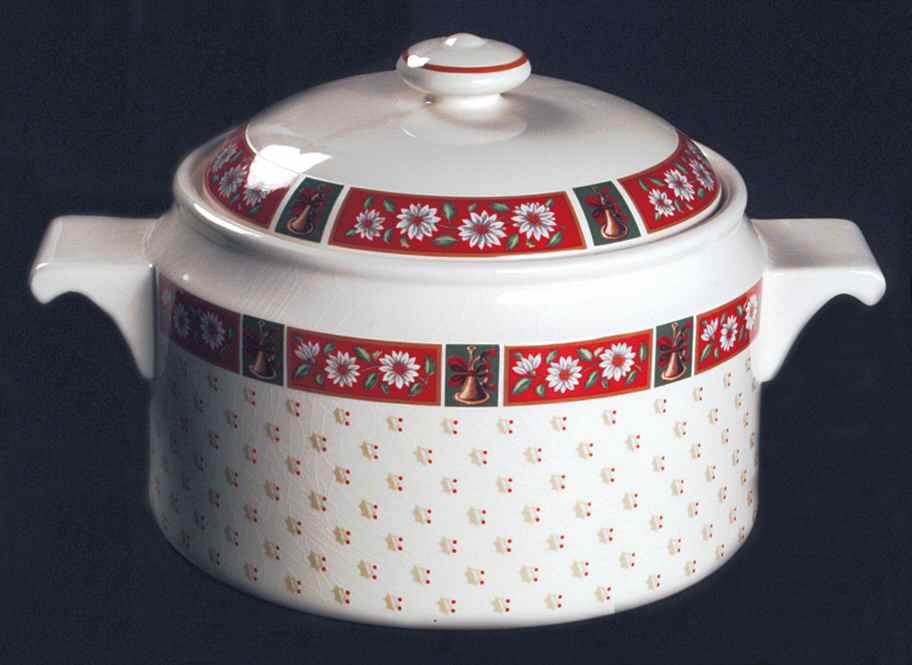 Charlton Hall 2.5 Qt Round Covered Casserole by Kobe-1