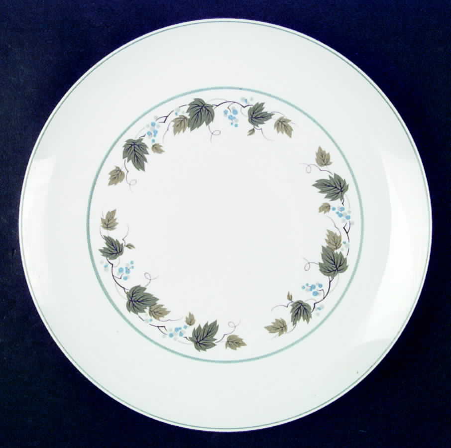 Champagne Dinner Plate by Kokura-1