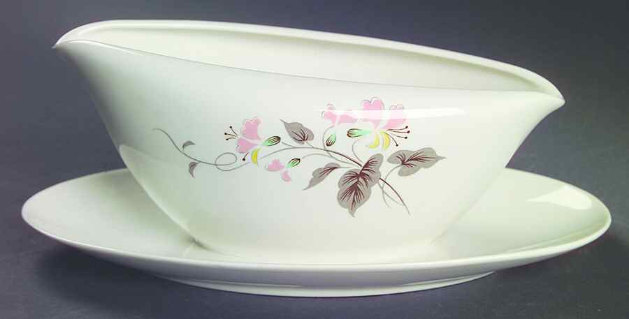Clifton Gravy Boat with Attached Underplate by Kokura-1