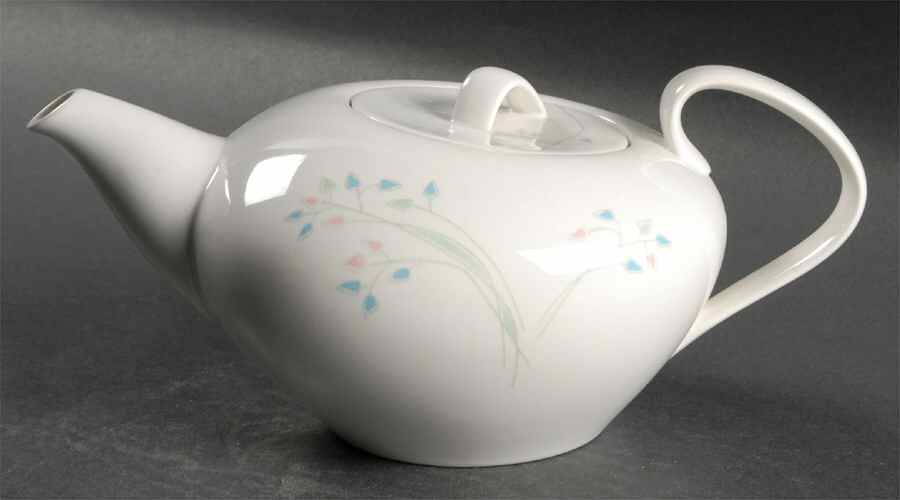 Danbury Teapot & Lid by Kokura-1