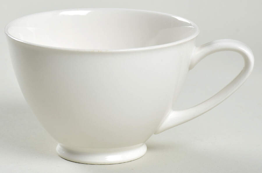 Glacier (No Trim) Footed Cup by Kokura-1