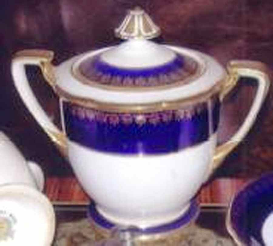 KOK1 Mini Sugar Bowl & Lid by Kokura-1