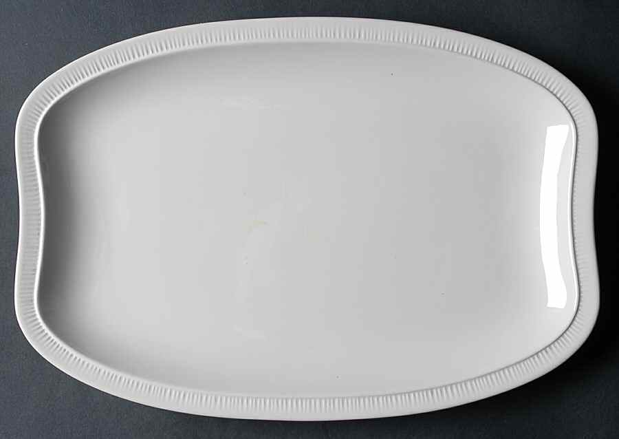 Surf White 12" Oval Serving Platter by Kokura-1