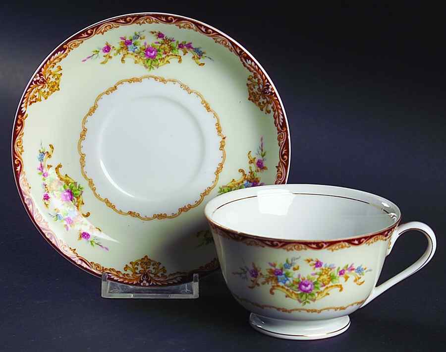 Dudley Footed Cup & Saucer Set by Kongo-1