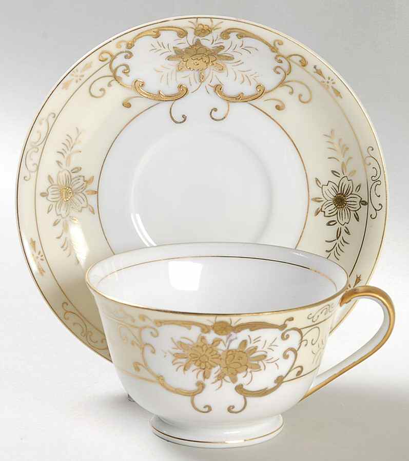 KON1 Footed Cup & Saucer Set by Kongo-1