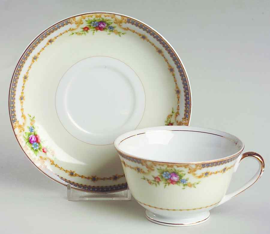 KON16 Footed Cup & Saucer Set by Kongo-1