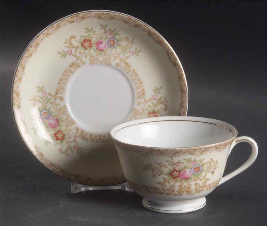 KON17 Footed Cup & Saucer Set by Kongo-1