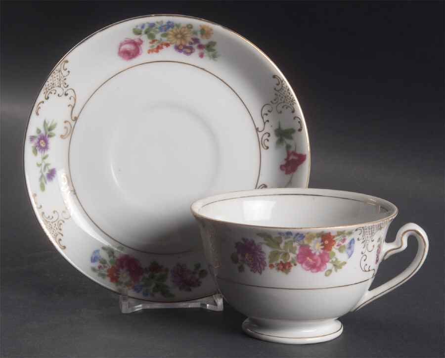 KON33 Footed Cup & Saucer Set by Kongo-1