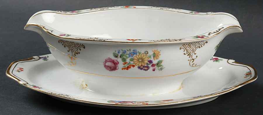 KON33 Gravy Boat with Attached Underplate by Kongo-1