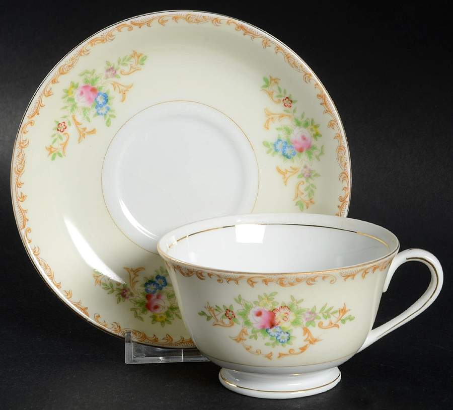 KON44 Footed Cup & Saucer Set by Kongo-1
